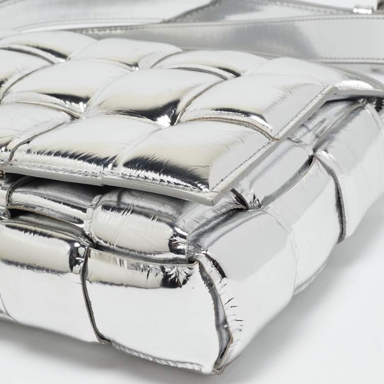 Pre Owned Bottega Veneta Silver Leather Intrecciato Cassette Padded Shoulder Bag