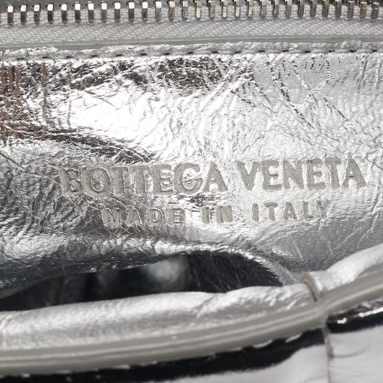 Pre Owned Bottega Veneta Silver Leather Intrecciato Cassette Padded Shoulder Bag