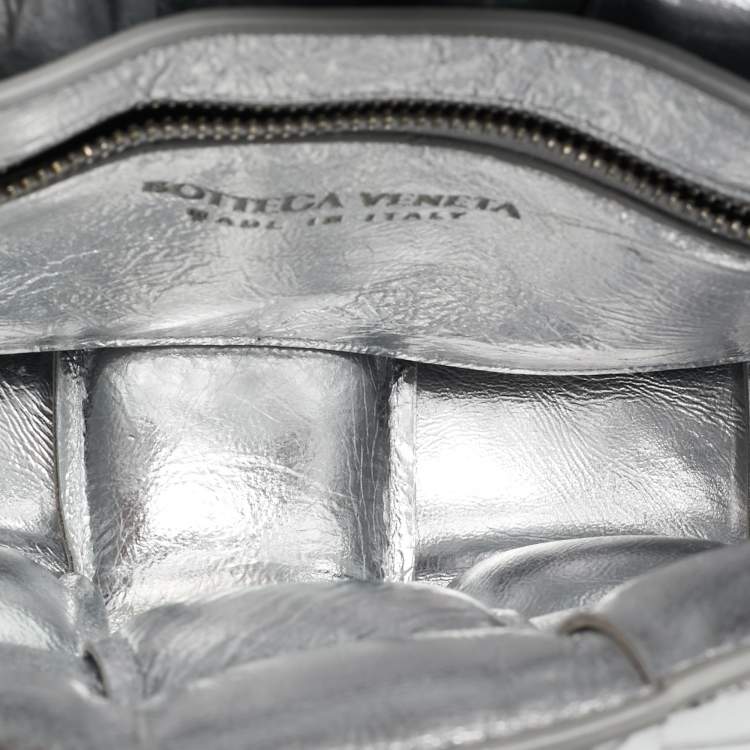 Pre Owned Bottega Veneta Silver Leather Intrecciato Cassette Padded Shoulder Bag
