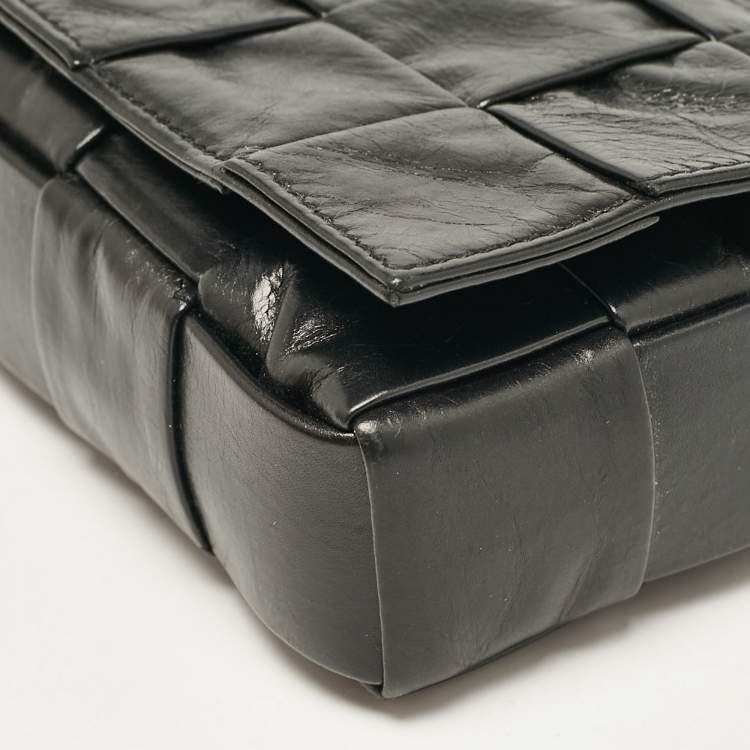 Pre Owned Bottega Veneta Black Intreccio Leather Cassette Crossbody Bag