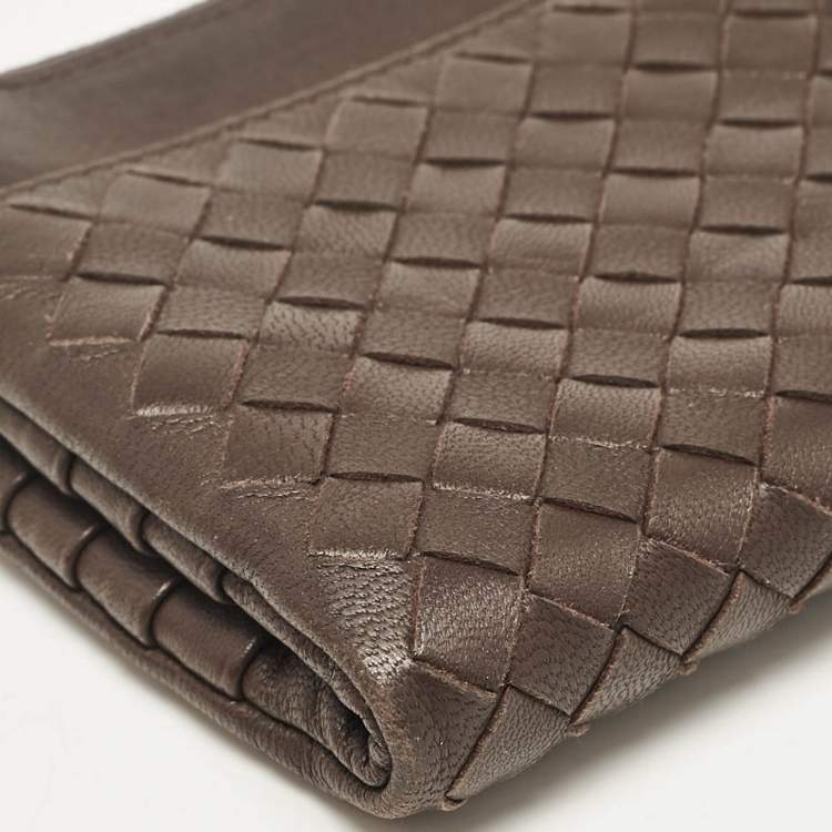 Pre Owned Bottega Veneta Brown Intrecciato Leather Bifold Zip Wallet