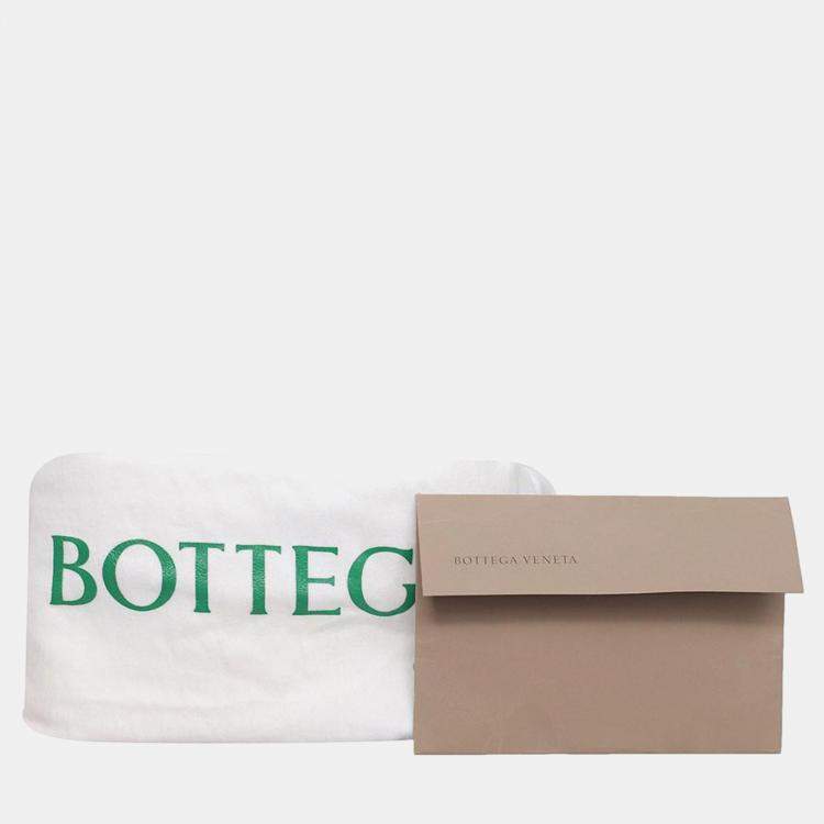 Pre Owned Bottega Veneta The Pouch Chain Bag