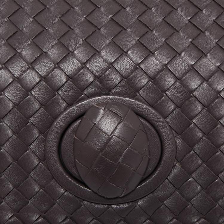 Pre Owned Bottega Veneta Mauve Intrecciato Leather Twist Lock Flap Clutch