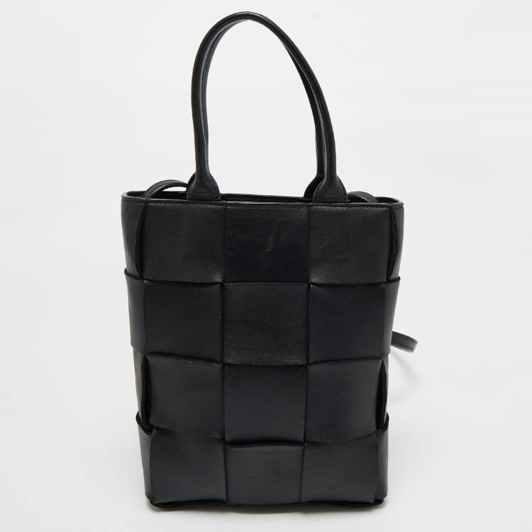 Pre Owned Bottega Veneta Black Intrecciato Leather North South Cassette Tote