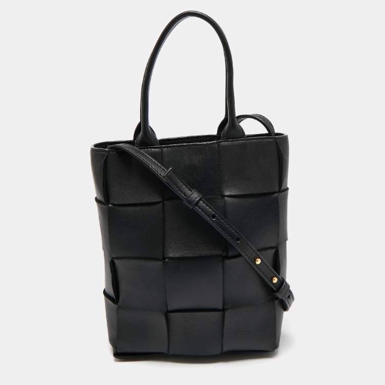 Pre Owned Bottega Veneta Black Intrecciato Leather North South Cassette Tote