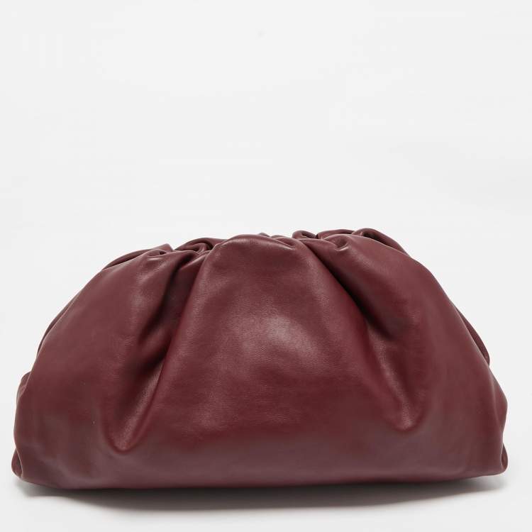 Pre Owned Bottega Veneta Burgundy Leather Leather Teen Pouch 