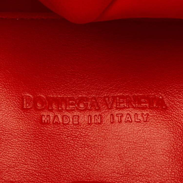 Pre Owned Bottega Veneta Red Increcciato Fabric Small The Point Triangle Bag