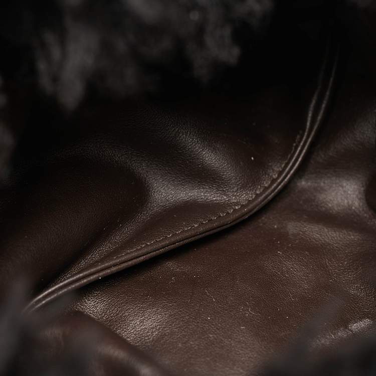 Pre Owned Bottega Veneta Black Shearling Fur Classic The Pouch Chain Clutch
