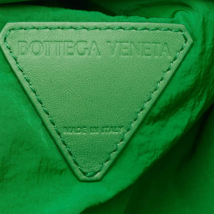 Pre Owned Bottega Veneta Green Terrycloth Fabric Classic The Pouch Clutch