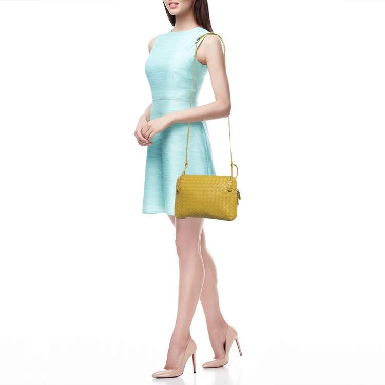 Pre Owned Bottega Veneta Mustard Intrecciato Leather Nodini Crossbody Bag