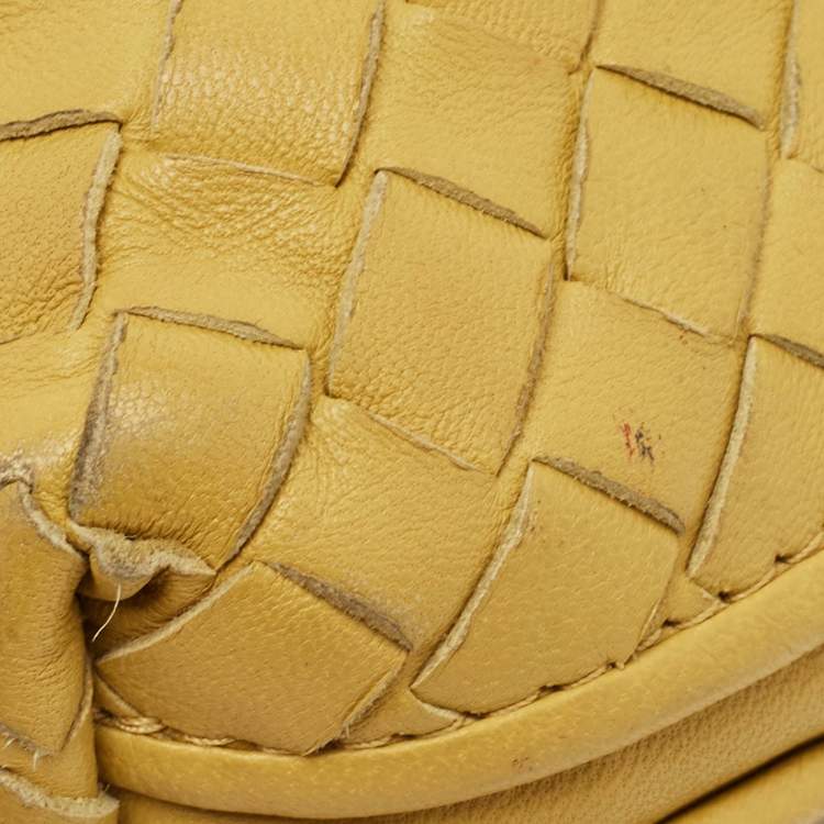Pre Owned Bottega Veneta Mustard Intrecciato Leather Nodini Crossbody Bag