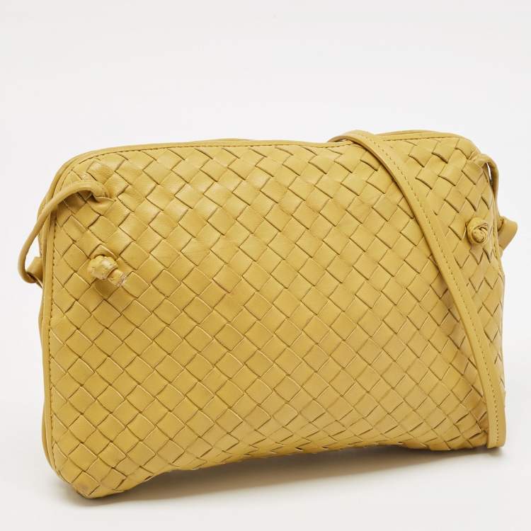 Pre Owned Bottega Veneta Mustard Intrecciato Leather Nodini Crossbody Bag