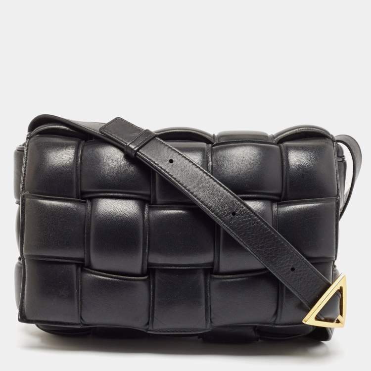Pre Owned Bottega Veneta Black Leather Classic Cassette Padded Shoulder Bag