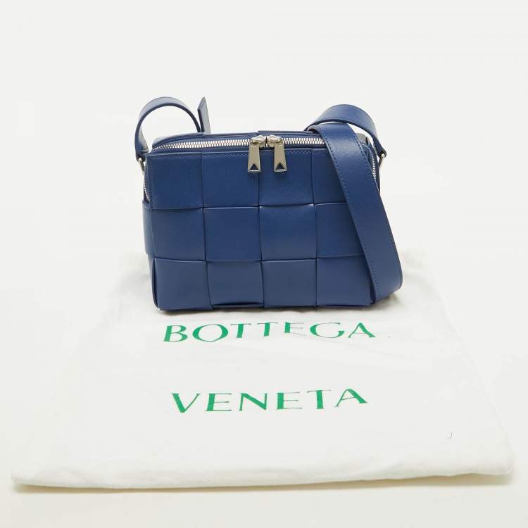 Pre Owned Bottega Veneta Blue Intrecciato Leather Cassette Shoulder Bag