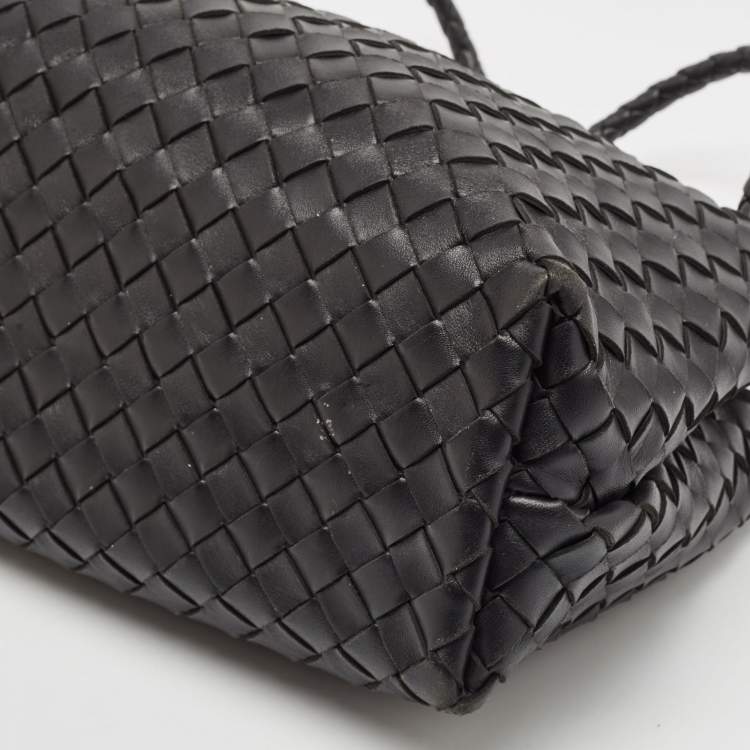 Pre Owned Bottega Veneta Black Intrecciato Leather Medium Andiamo Top Handle Bag
