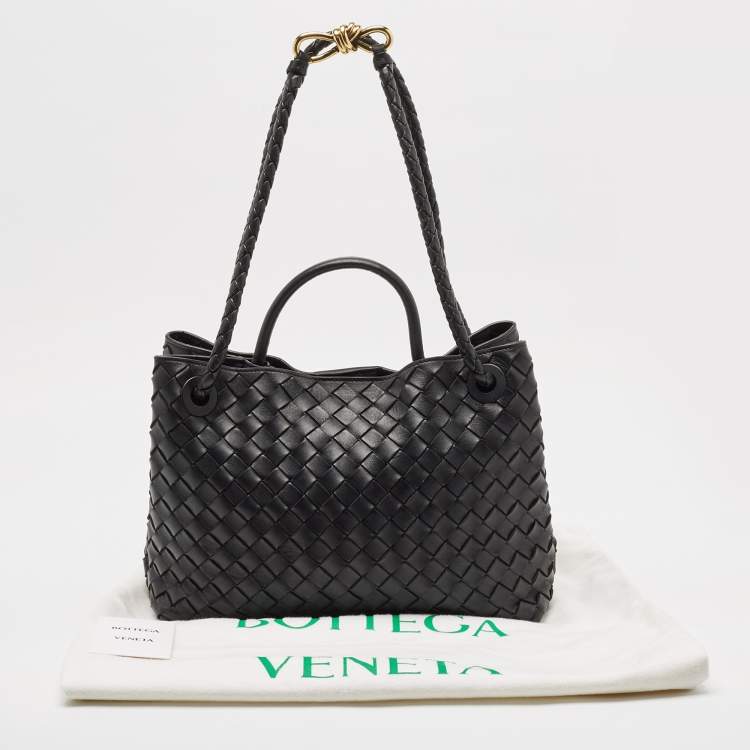Pre Owned Bottega Veneta Black Intrecciato Leather Medium Andiamo Top Handle Bag