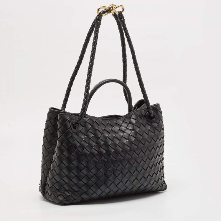 Pre Owned Bottega Veneta Black Intrecciato Leather Medium Andiamo Top Handle Bag