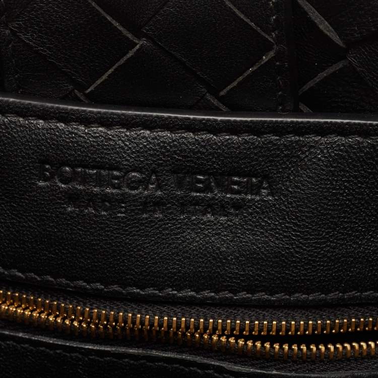 Pre Owned Bottega Veneta Black Intrecciato Leather Medium Andiamo Top Handle Bag