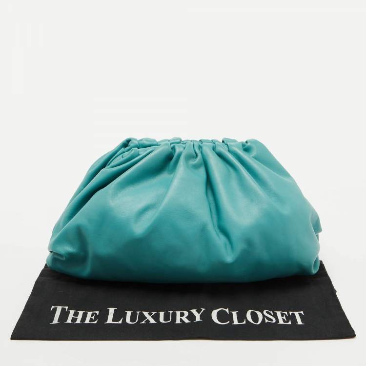 مملوكة مسبقًا Bottega Veneta Turquoise Blue Leather Teen Pouch Clutch