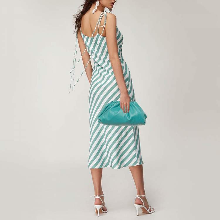 مملوكة مسبقًا Bottega Veneta Turquoise Blue Leather Teen Pouch Clutch