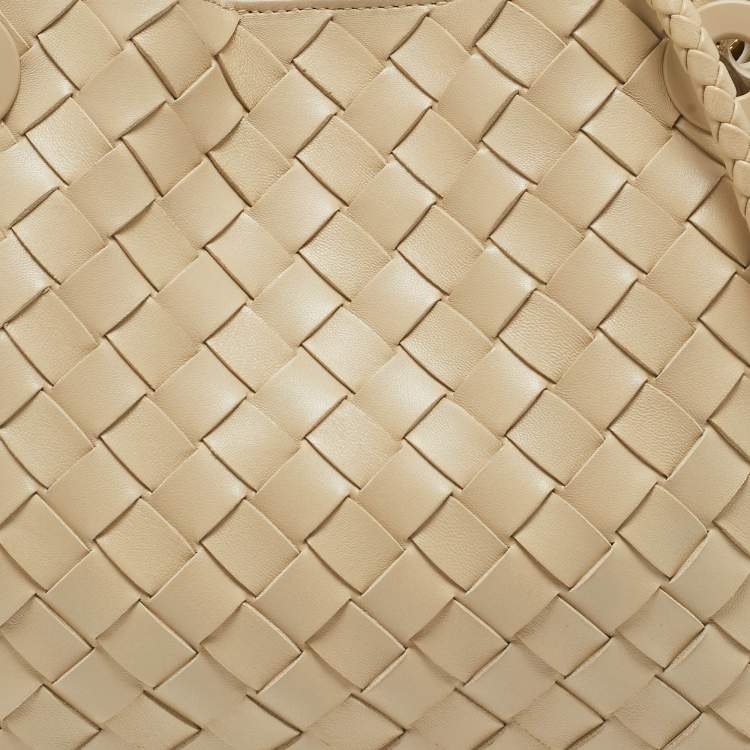 Pre Owned Bottega Veneta Cream Intrecciato Leather Small Andiamo Tote