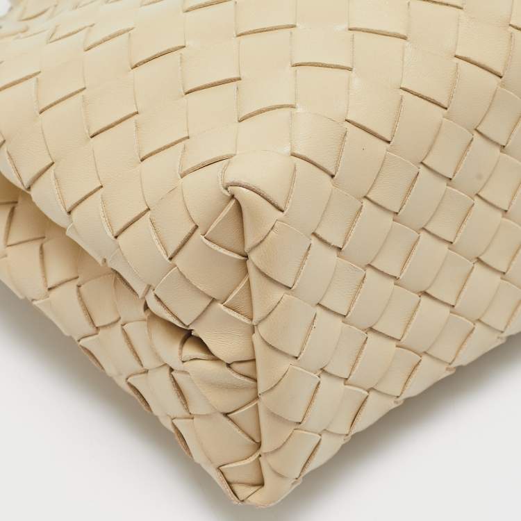 Pre Owned Bottega Veneta Cream Intrecciato Leather Small Andiamo Tote