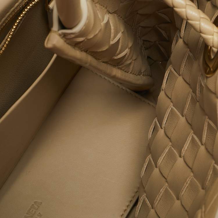 Pre Owned Bottega Veneta Cream Intrecciato Leather Small Andiamo Tote
