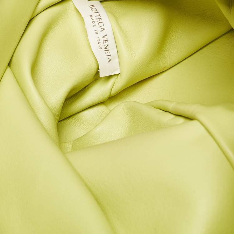 Pre Owned Bottega Veneta Light Green Leather The Chain Pouch Bag