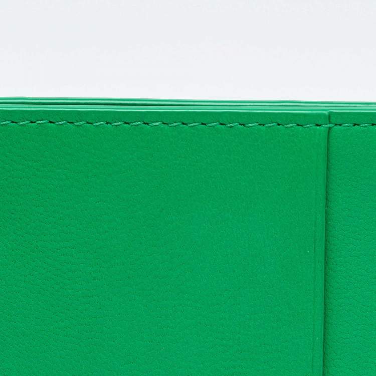 مملوكة مسبقًا Bottega Veneta Green Intrecciato Leather Cassette Card Holder