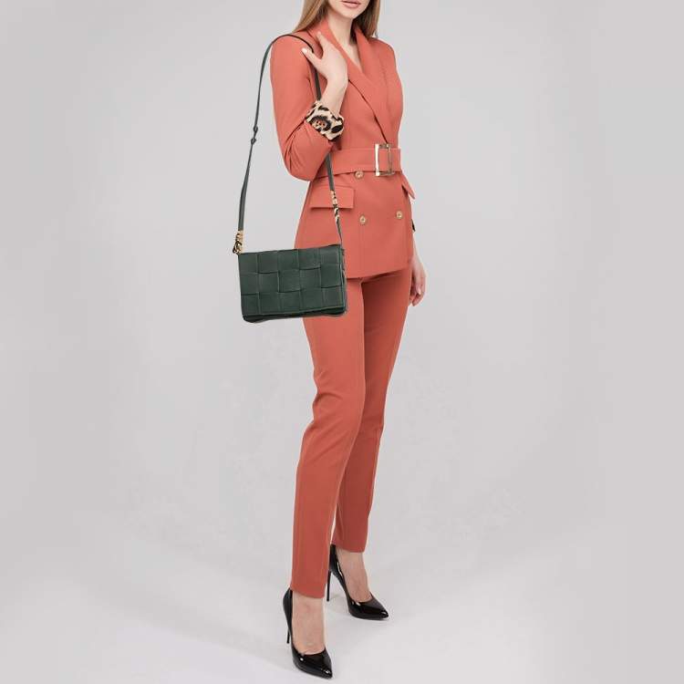 Pre Owned Bottega Veneta Dark Green Interccio Leather Cassette Shoulder Bag