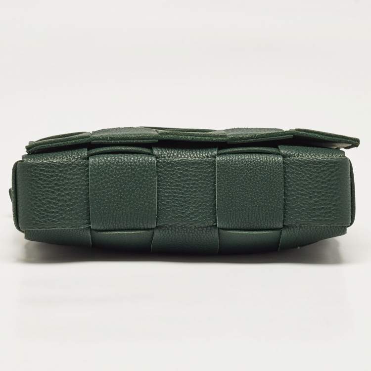 Pre Owned Bottega Veneta Dark Green Interccio Leather Cassette Shoulder Bag