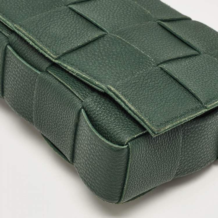 Pre Owned Bottega Veneta Dark Green Interccio Leather Cassette Shoulder Bag