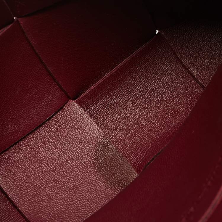Pre Owned Bottega Veneta Maroon Intrecciato Leather Mini Cassette Belt Bag