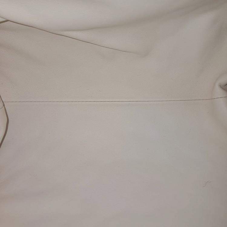 مملوكة مسبقًا Bottega Veneta Ivory Leather Lauren 1980 Clutch Bag