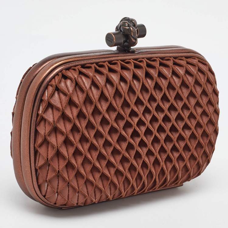 Pre Owned Bottega Veneta Brown Leather Knot Clutch