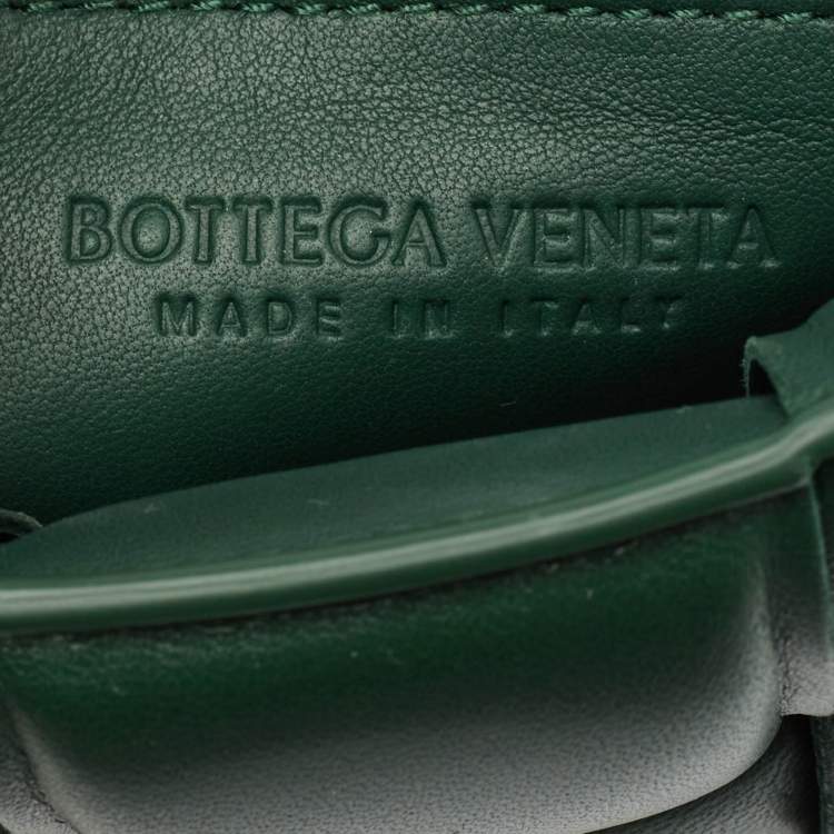 Pre Owned Bottega Veneta Green Leather Padded Chain Cassette Top Handle Bag