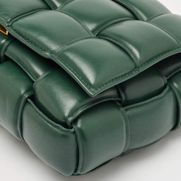 Pre Owned Bottega Veneta Green Leather Padded Chain Cassette Top Handle Bag