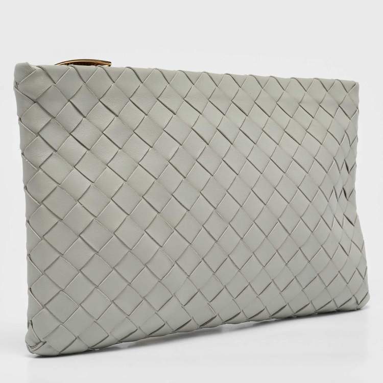Pre Owned Bottega Veneta Grey Intrecciato Leather Zip Pochette
