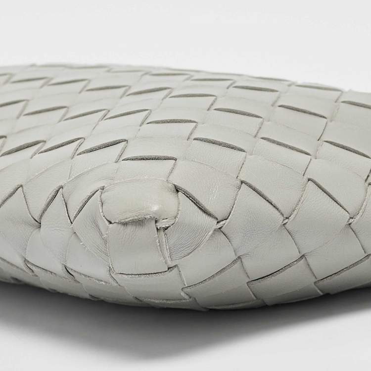 Pre Owned Bottega Veneta Grey Intrecciato Leather Zip Pochette