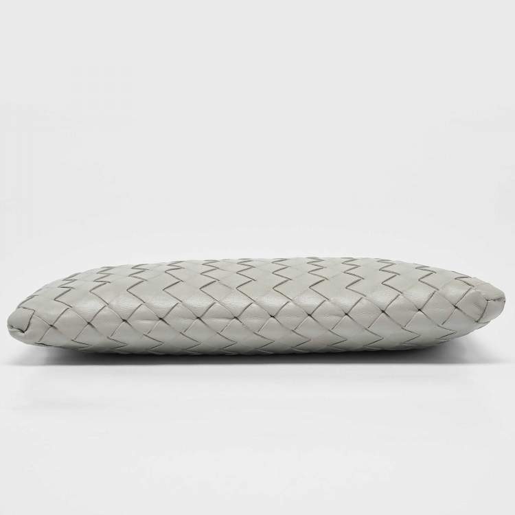 Pre Owned Bottega Veneta Grey Intrecciato Leather Zip Pochette