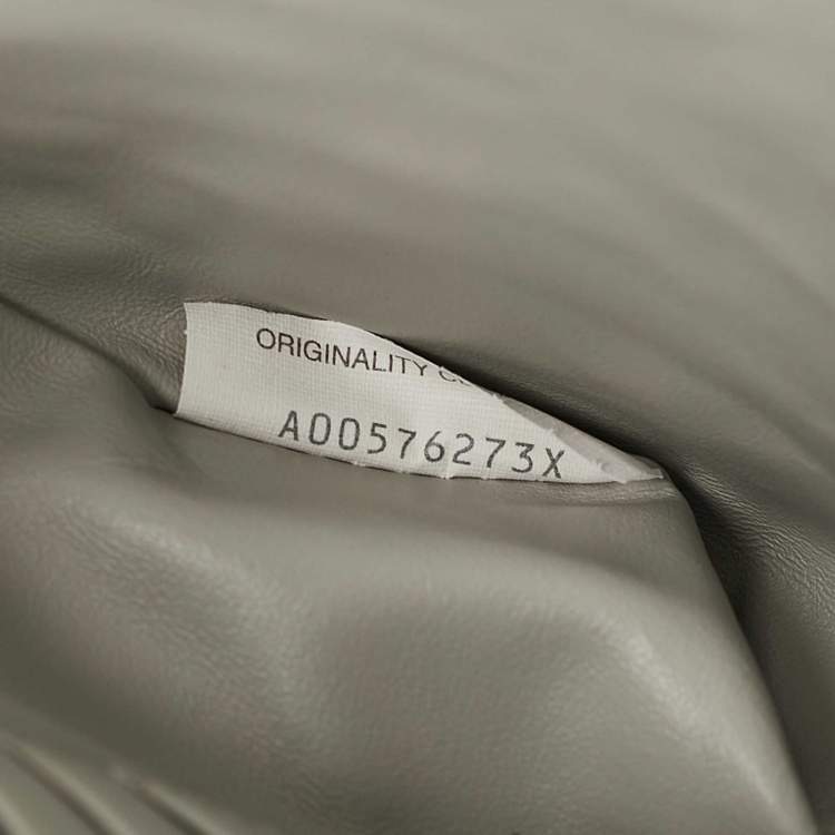 Pre Owned Bottega Veneta Grey Intrecciato Leather Zip Pochette