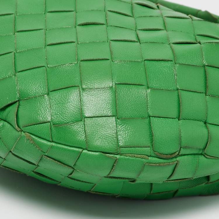 Pre Owned Bottega Veneta Green Intrecciato Leather Mini Jodie Hobo