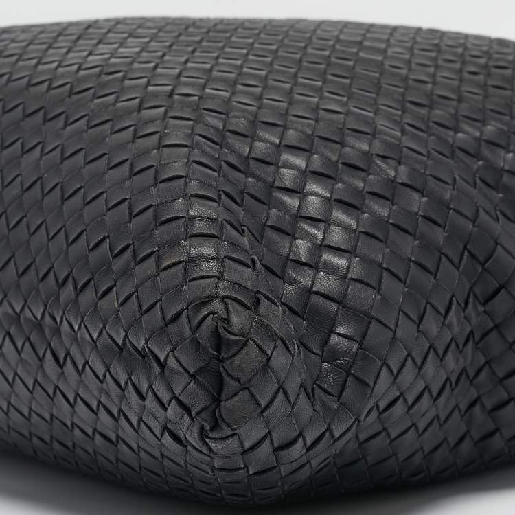 مملوكة مسبقًا Bottega Veneta Midnight Blue Intrecciato Leather Maxi Convertible Tote