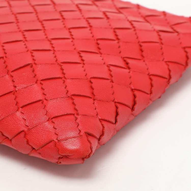 Pre Owned Bottega Veneta Red Intrecciato Leather Zip Pouch