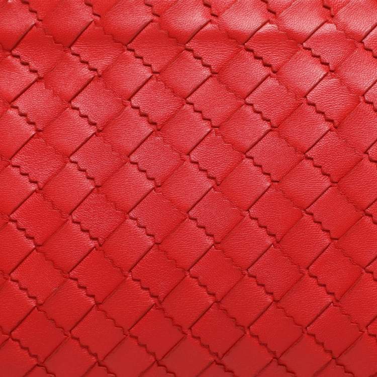 Pre Owned Bottega Veneta Red Intrecciato Leather Zip Pouch