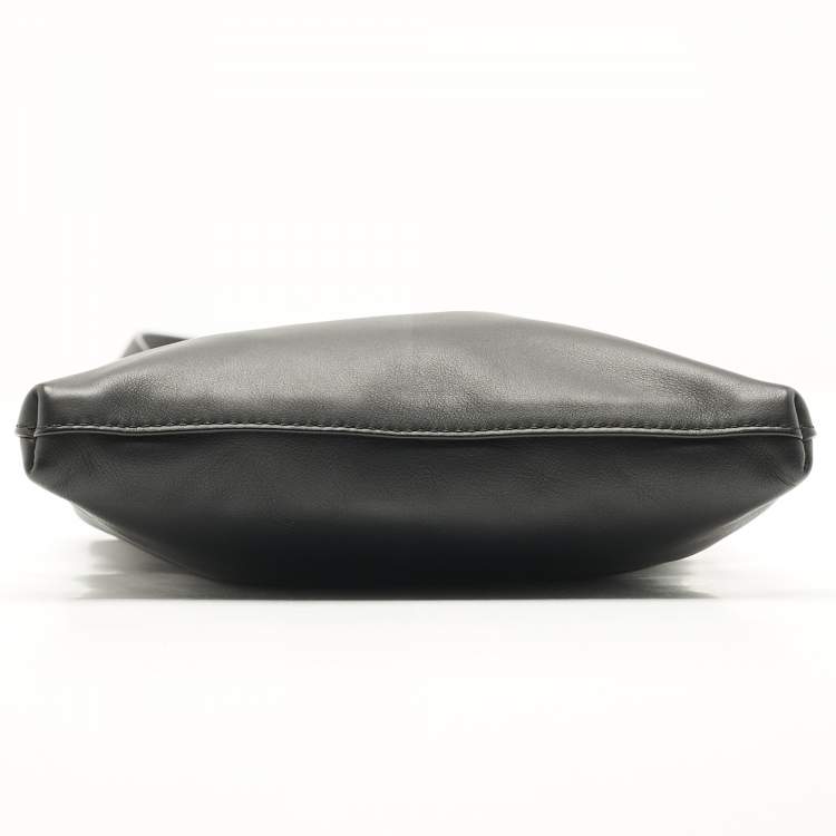 Pre Owned Bottega Veneta Black Leather Slot Messenger Bag