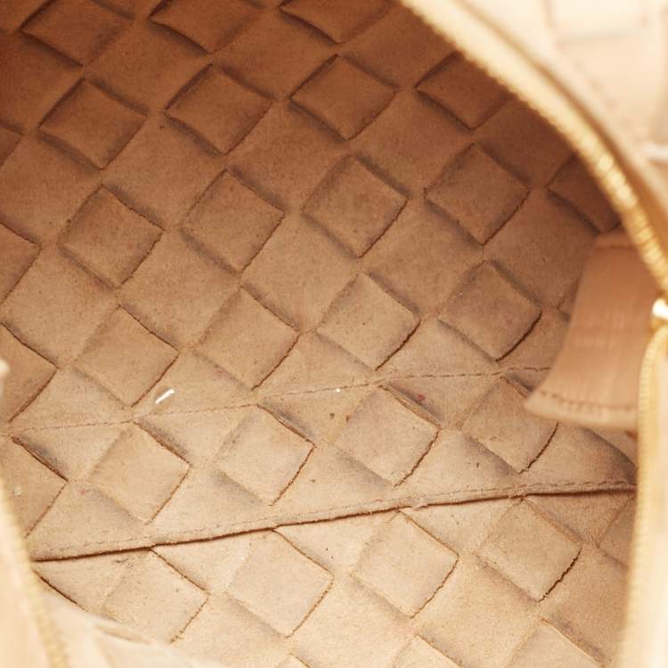 Pre Owned Bottega Veneta Beige Intrecciato Leather Small Loop Camera Bag