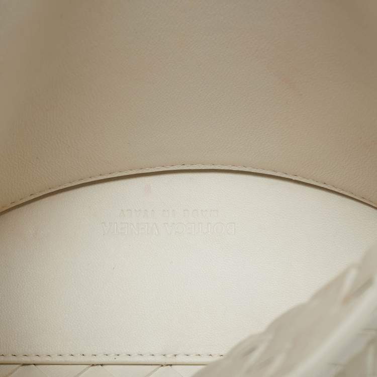 Pre Owned Bottega Veneta White Intrecciato Leather Small Andiamo Tote