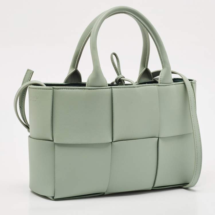Pre Owned Bottega Veneta Light Green Intrecciato Leather Mini Arco Tote