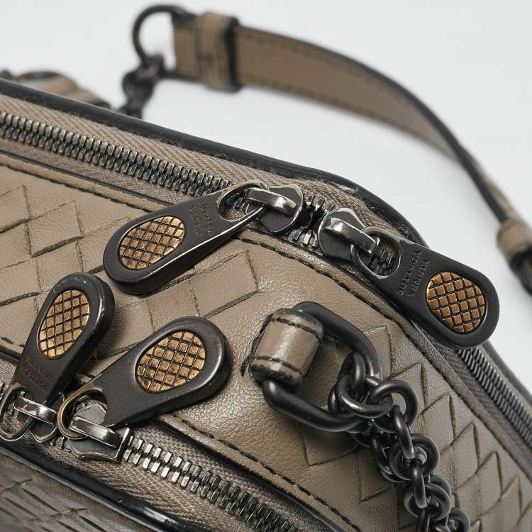 Pre Owned Bottega Veneta Beige Intrecciato Leather Double Zip Camera Crossbody Bag
